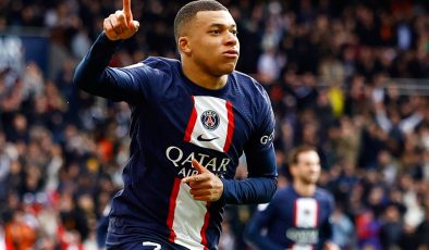 Kylian Mbappe transfer söylentilerine yanıt verdi