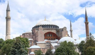 Prof. Dr. İlber Ortaylı ‘Ayasofya’ için uyardı