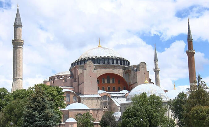 Prof. Dr. İlber Ortaylı ‘Ayasofya’ için uyardı