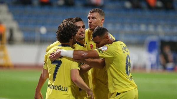 Fenerbahçe Kasımpaşa’yı da mağlup etti, 16’da 16 yaptı!