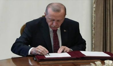 Cumhurbaşkanı Erdoğan’dan bakanlıklara çok sayıda atama