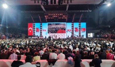 CHP Kurultayı – Kılıçdaroğlu: “Bir sonraki kurultayda aranızda oturacağım”