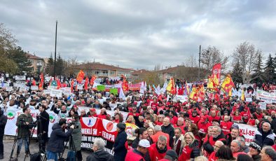 Emekliler Ankara’da miting yaptı