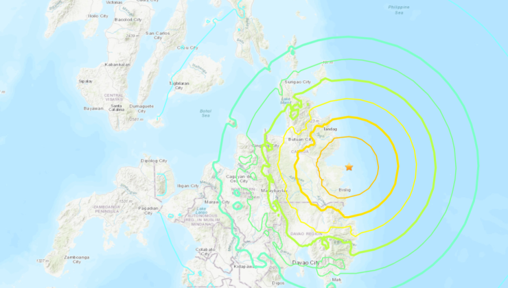 Filipinler’de 7,5 büyüklüğünde deprem