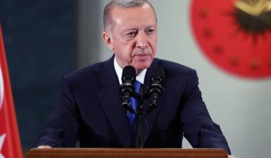 Erdoğan, partisinin İzmir adaylarını açıkladı