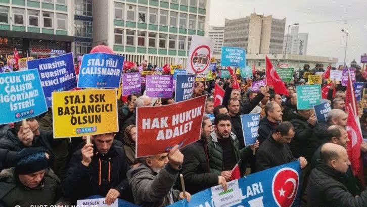 CHP lideri Özel’den staj ve çıraklık mesajı