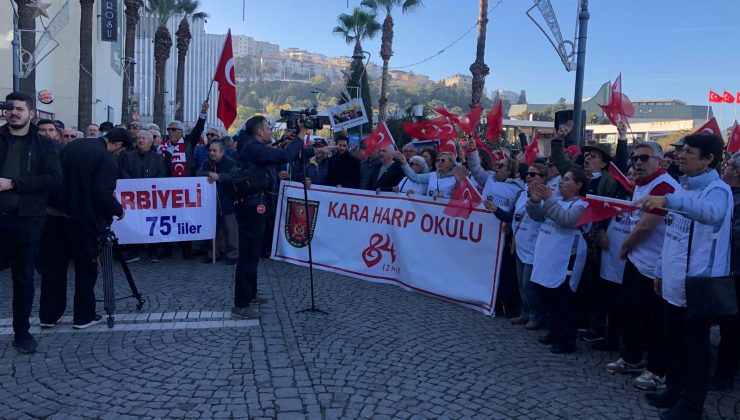 Emekli askerler “Teğmenime dokunma” dedi