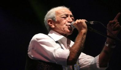 Edip Akbayram vefat etti