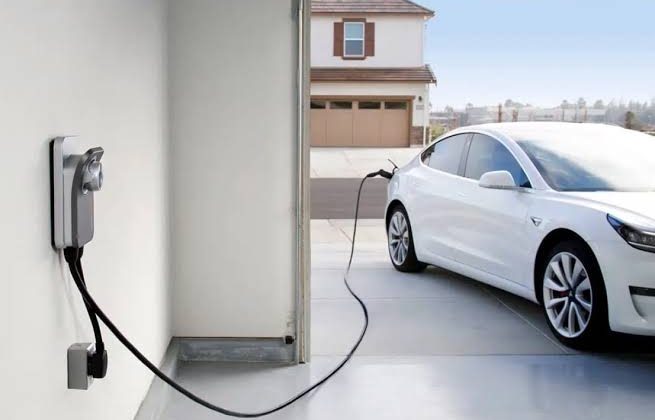 Konmayalım hemen nergiz dalına… Elektrikli araçlar nereye kadar…