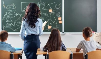 Bugün Dünya Öğretmenler Günü mü?